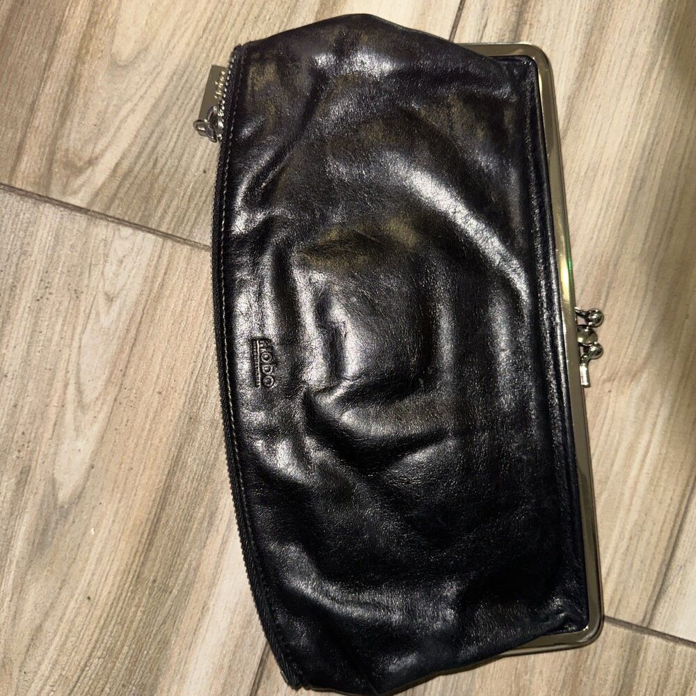 Hobo International Black w/ Silver Hardware Leather Kiss Lock Clutch Purse